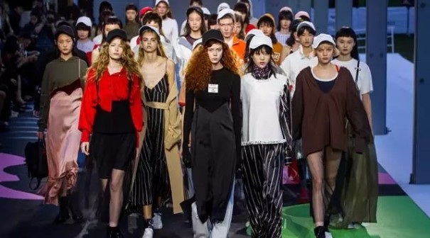 2017春季有哪些流行时尚，买手们说是这4点