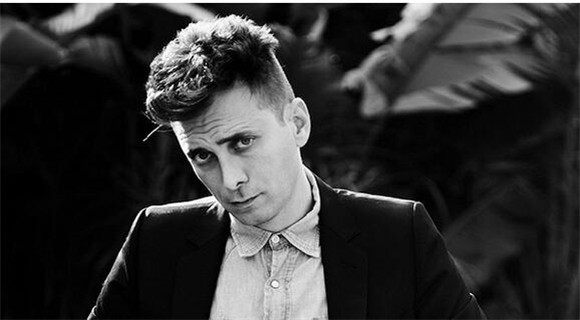 圣罗兰前设计师Hedi Slimane：缪斯来自黑白肖像风