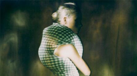 设计大师川久保玲：身为一名朋克所经历的痛苦