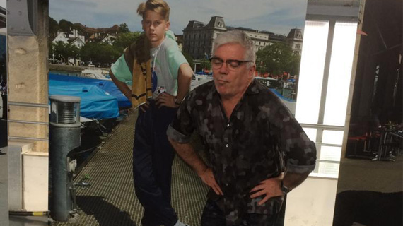 Vetements 放弃时装周之后， 在汽车公园里搞了摄影展