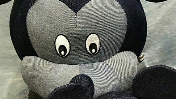 章镇服饰---- 牛仔公仔系列