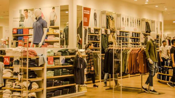 服装品牌跨界营销多元化：转型轮回把顾客拉到线下