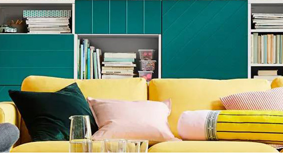 这个八月快时尚们都拼了 ZARA推贩卖机、H&M开店