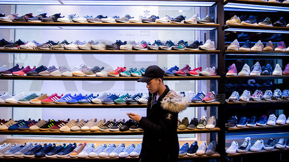 巨头耐克的Air Jordan也不好卖了！疑遭阿迪狙击