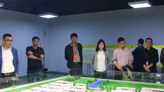 中国轻工行业领军人才齐聚织里，调研童装产业畅谈未来发展！