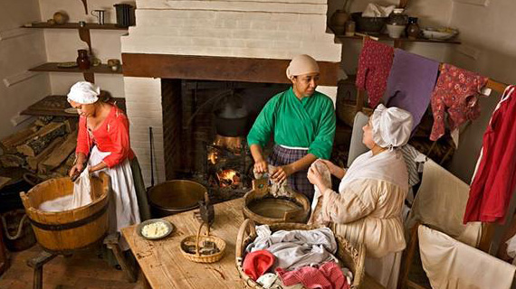 3万五的香奈儿不能洗？看看18-19世纪，欧洲贵妇如何护理裙子