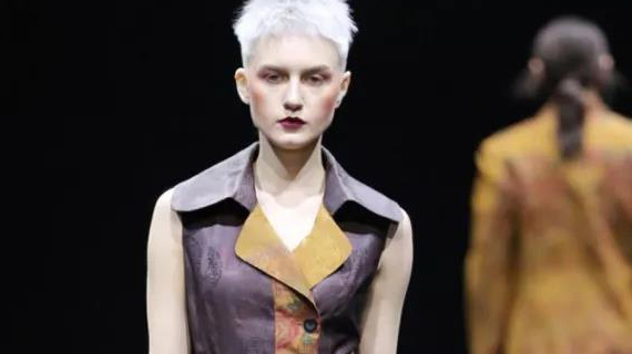 香云故里·金憓时装发布会举行