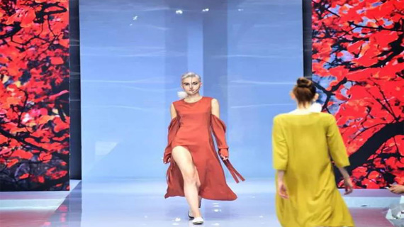 Day Broadcast •日播 2018SS新品发布会惊艳亮相中国国际时装周！