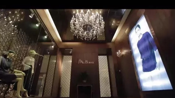 高端女装的专业供应链服务商