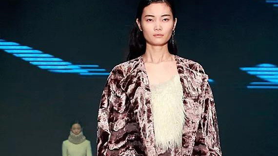 “Variation”—中国新锐设计师明雪专场秀