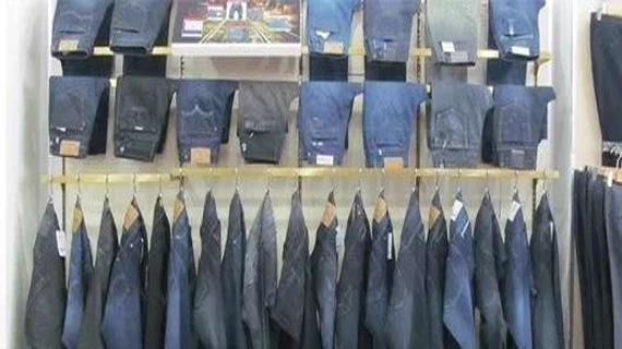 郑州市服装协会组织服装企业至石家庄参加裤业专委会年会