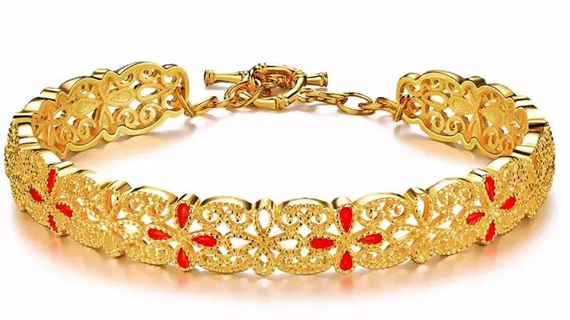 谁说珠宝商没文化？他将自己的行业心得编成了一本哲学手册