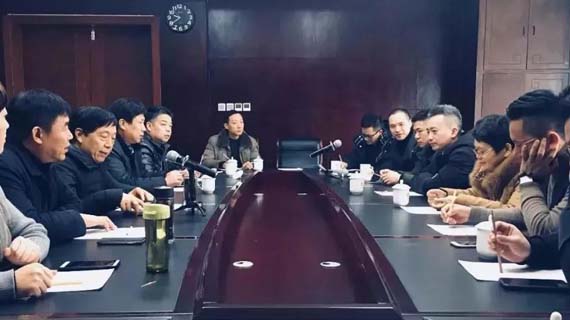 杭州女装品牌企业组团入驻西平嫘祖服装新城