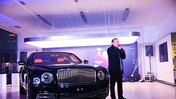 时尚与艺术的碰撞 飞翔--宾利艺术品鉴会成功举办