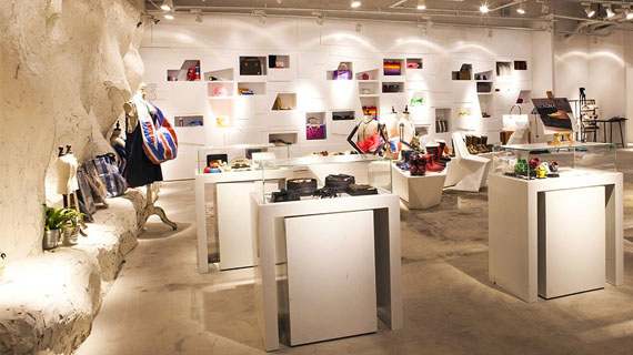 “概念店”模式兴起 服装消费迎来新变化