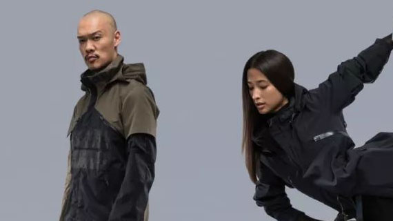 这款复古机能夹克，绝对是你见过的毛最多最长的！