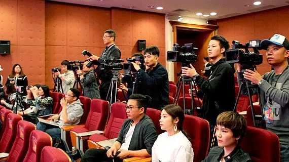 2018广东时装周：访中国童装小镇王文文、谭棋