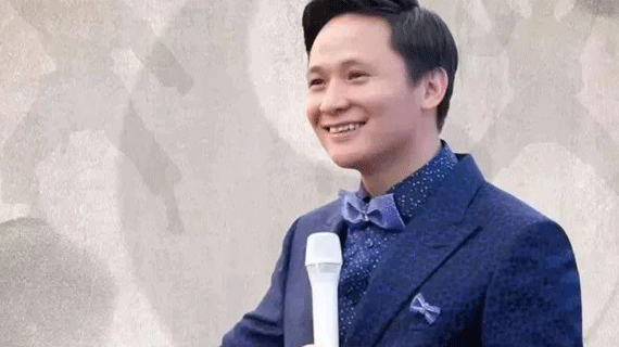 《重构未来》3年翻10番，迷途下的企业重生之道！