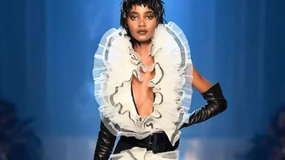 云纺风尚|2018秋冬高定时装周都在流行什么面料元素？