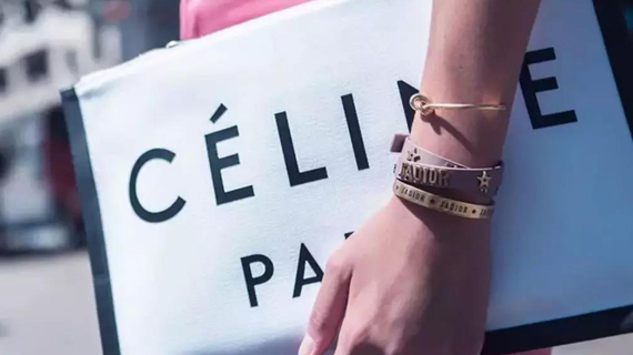 服装 | 继Burberry和CK之后，Celine也推出了新Logo