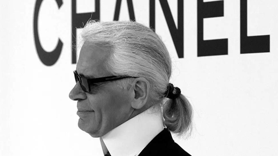 Chanel艺术总监Karl Lagerfeld去世，回顾他的传奇一生