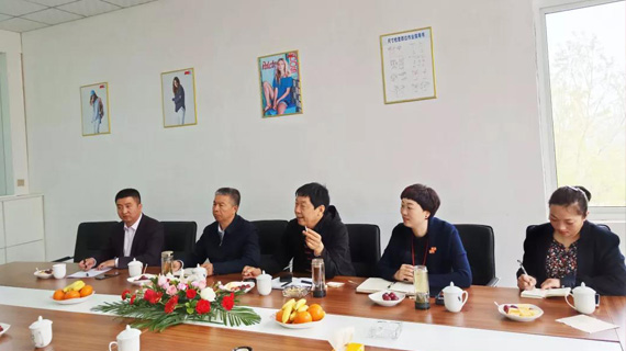 乡村振兴，产业先行 双龙健制衣撑起胡集乡村繁荣 &mdash;&mdash;省服协会长李刚率团实地考察郸城县巧媳妇工程