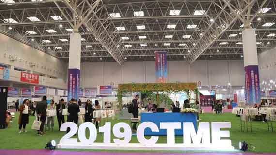 共话纺织新趋势，2019中国绍兴柯桥坯布纺织新材料展胜利启幕