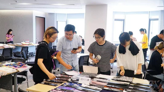 ‘织联’425织联网走进拉谷谷和拉夏贝尔，完美收官