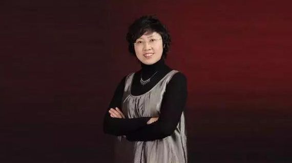 几度濒临倒闭 ! 她拒做副市长，带领60年老厂起死回生…