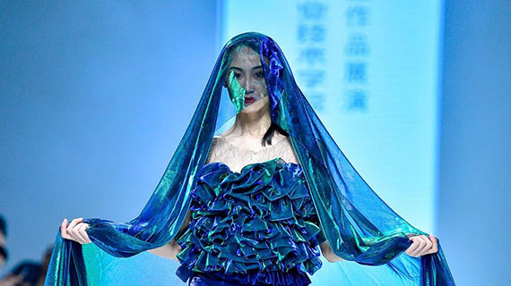 秀场LOOK丨2019中国(广东)大学生时装周：广州涉外经济职业技术学院