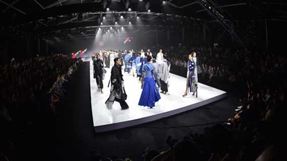 五万人次到访，两千万人次关注……河南大学生国际时装周完美闭幕