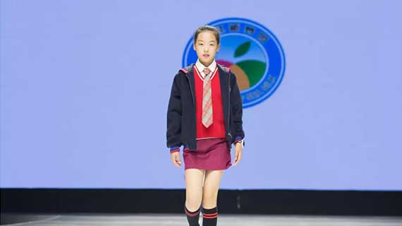校服品牌联合发布 | 只一眼便忘不了的美好