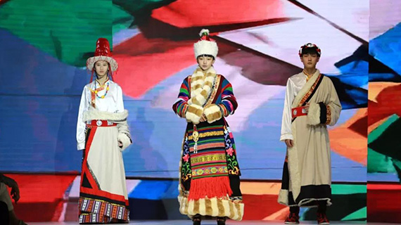 热点 | 时尚驱动未来！系列活动在2019首届中国成都大学生时装周上演