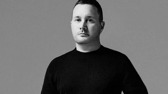 与艺术家 Daniel Arsham 携手打造一片粉色沙漠 | Kim Jones 亲身解构 Dior 2020 春夏男装系列