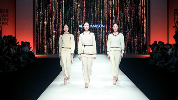 濮院“衣”周御领四季 中国濮院时尚周开幕