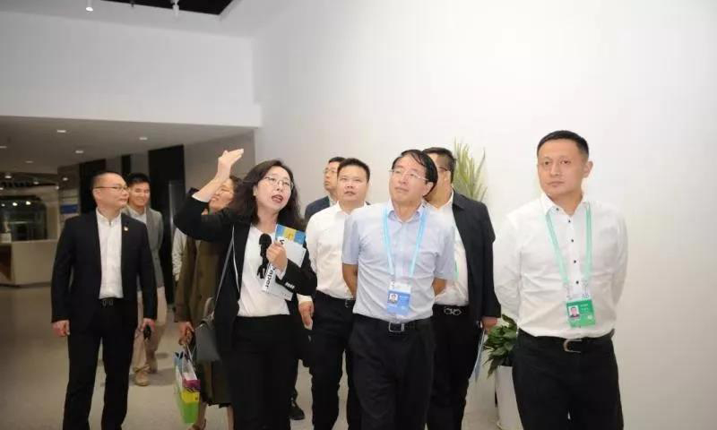 国家科技部领导赴濮院考察毛衫时尚产业创新服务综合体