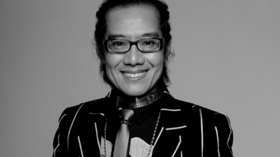 何建华——知名时装设计师共情刻画战“疫”新思考