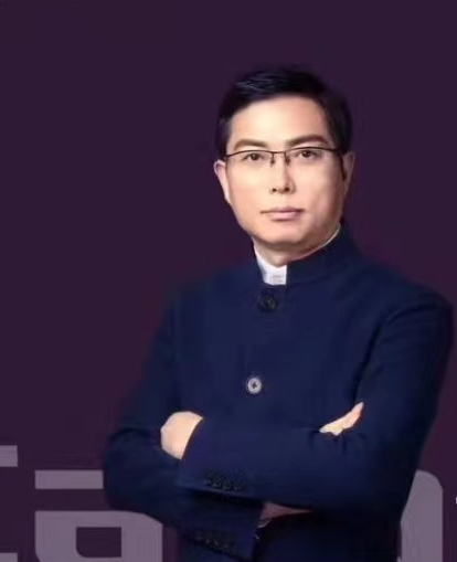 专访|中国服装设计师协会专职副主席谢方明：增加品牌附加值，稳步提升河南服装在全国乃至全球价值链中的位置