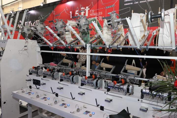 在时尚产业数字化转型源头跑出新速度！中国（濮院）针织机械及缝制设备展览会开幕！ 