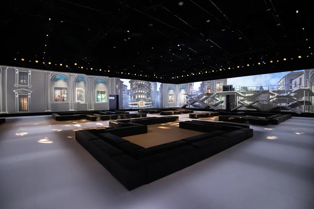 波司登推动两大服装的百年联合：首创风衣羽绒服