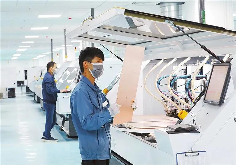 LV暂停合作、宝格丽解约，吴亦凡商业价值或将“一键清零”