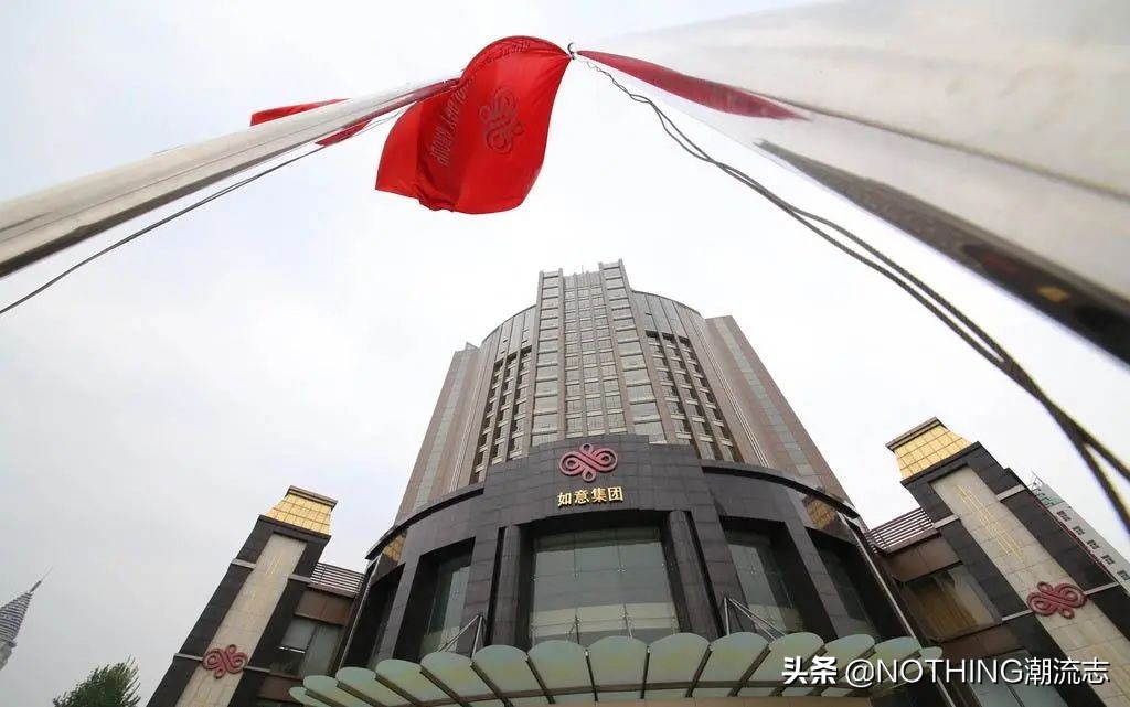 一晚卖2500多万，制服到底有多大诱惑？