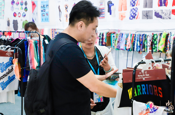 独立时装杂志：在主流市场中，树立新标杆