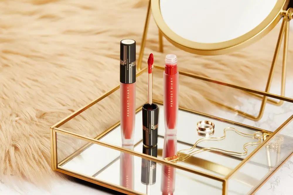 业绩持续低迷 Marc Jacobs或将陆续退出欧洲市场