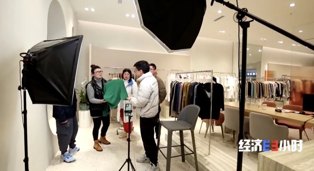 苹果跨界新能源，智能健康绿色出行